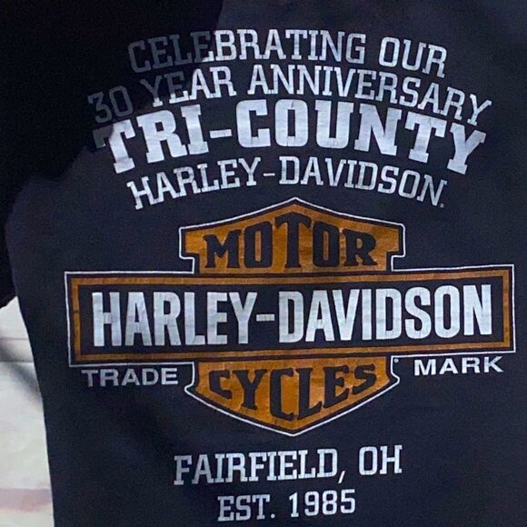 Woman’s HD tee in size Med - Picture 4 of 11